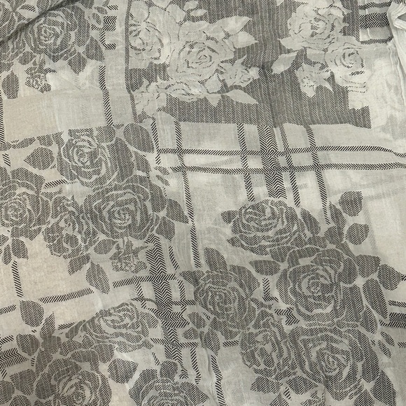 CAbi Elegant Gray Patterned Scarf - Picture 3 of 5